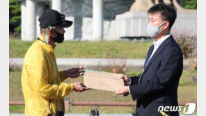 北피격 공무원 친형, 靑에 편지 전달…“고교생 조카 편지 왜곡 마라”