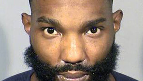 “새 차 창문 깨지마” 죽어가는 어린 딸 구조 반대한 아빠