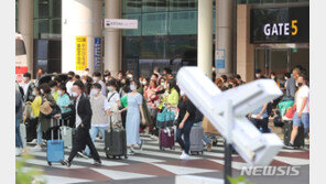 한글날 연휴 첫날, 제주도로 3만8000명 몰린다…방역긴장