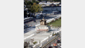 한글날, 광화문 광장의 세종대왕은 외로웠다[청계천 옆 사진관]