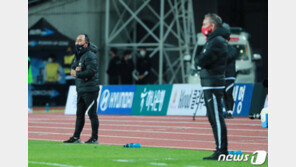 1차전 만족 못한 벤투?김학범…2차전은 어떤 변화 줄까