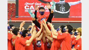 양동근 은퇴식 날, 고개숙인 현대모비스