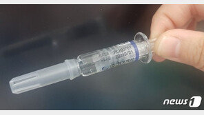 “아기 독감 2차 맞아야 하는데…” 백신 부족에 부모들 ‘발 동동’ 