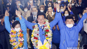 與 “정정순 체포동의안, 국회법대로…자발적 출석하길”