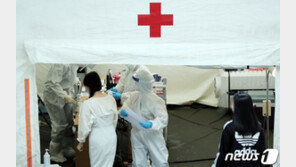 거리두기 1단계 하루 만에…신규 확진 102명 다시 100명대로