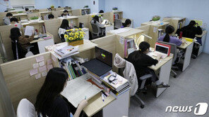 “집중도가 달라요” 학원 문 열자마자 책 들고 달려온 재수생들