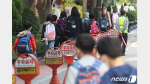 “초1 매일 등교 방침 현장서 혼선 초래…학교에 자율권 줘야”