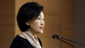 “91세 시어머니에 죄송”…박영선, 종로 오피스텔 매각