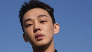 유아인 “치킨+군것질로 15㎏ 증량…배나온 모습 만족”