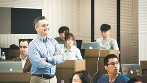 경력-분야별 맞춤 커리큘럼 강점… 탄탄한 MBA 동문 네트워크도 자랑