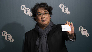 봉준호 감독, ‘영진위 사무국장 명예훼손’ 소송 1심 승소