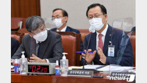 한전 사장 “재생에너지 발전사업, 값싼 전기 공급 위해 불가피”