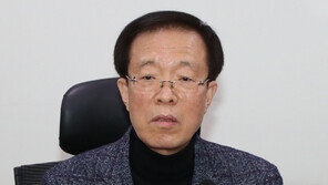 ‘임대차법 헌법소원’ 대리 맡은 이석연 “유신헌법 때도 없던 일”