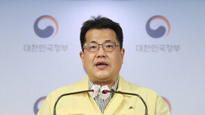 정부 “중증환자 병상여력 충분…매일 100명 발생해도 치료가능”