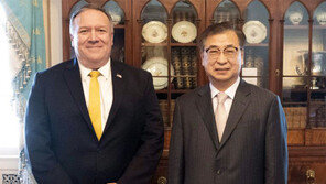 서훈 “종전선언-비핵화 따로 놀수 없어”