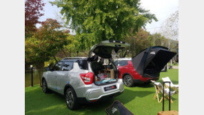 ‘차급 뛰어넘는 매직’ 티볼리 에어, 두 다리 쭉 ‘차박’ 거뜬