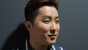 커밍아웃한 트로트 가수 권도운 공황장애로 입원…“악성 댓글 시달려”