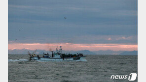軍, 월북어선 포착 11분 뒤 늦장 대응…해경은 알지도 못해