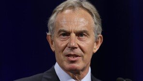 블레어 전 英총리, 14일 자가격리 지침 위반으로 구설