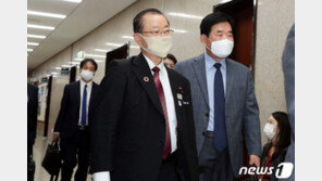 한일 의원연맹 다음달 12~14일 방일…스가 면담은 ‘글쎄’