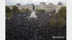프랑스 경찰, 이슬람 단체 전격 수색…‘교사 참수’ 사흘만