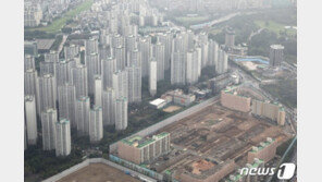 1억 마세라티 타면서 집은 공공임대주택…‘가짜 서민’ 무더기