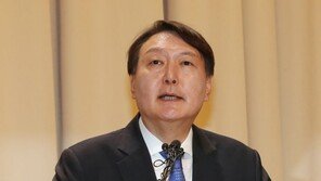 윤석열 거취 어디로? 영입론 부상도…셈법 복잡해진 야권