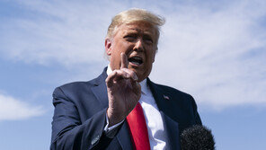 ‘반중’ 트럼프, 중국 계좌로 2억 넘는 세금 납부 ‘논란’