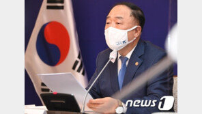 홍남기 “전세시장 실수요자·서민 보호 위해 총력 기울일 것”