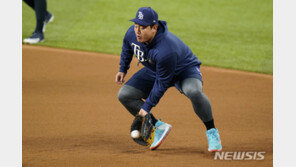 최지만, 좌완 커쇼 맞아 WS 1차전 선발 라인업 제외