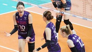 4211일 만에 돌아온 ‘김연경 25점’ 흥국생명, GS칼텍스 3-1 완파