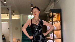 장윤주, 섹시미 명품 몸매 과시 “영혼까지 모아봤다”