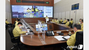 일주일 만에 100명 넘어…“코로나는 방심하는 곳에서 자란다”