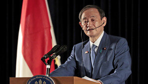 日스가 첫 해외순방 마무리…핵심은 ‘주어 없는’ 中 견제