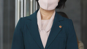 추미애, 박순철 서울남부지검장 사의에 “유감…금명간 후속인사”