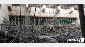 봉화 군부대 신축공사장 거푸집 붕괴…매몰 7명 모두 구조