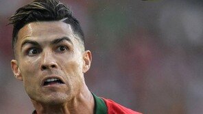 호날두, 코로나19 재검사도 양성…메시와 대결 불발