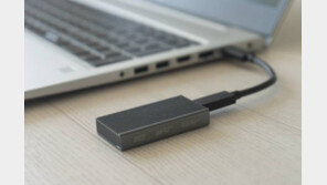 [리뷰] 가격 대비 용량비와 실용성에 초점··· 리뷰안 UX550 외장 SSD