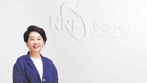 “코로나 팬데믹 시대… 인문학적 성찰로 삶의 위안 전하고 싶어”