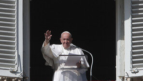 교황, 새 추기경 13명 전격 임명…교황선출권 9명 포함