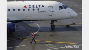 델타 항공, 마스크 착용 거부 460명 탑승 금지 명단
