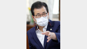 “해외 개최 통해 올림픽에 버금가는 행사 만들 것”