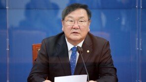 김태년 “라임·옵티머스 특검 억지…野 정치 공세”