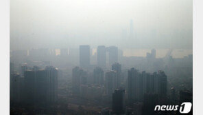 전국에 ‘초미세먼지’ 기승…“26일 쌓인 먼지에 27일 발생 추가”