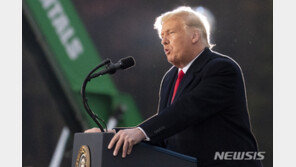 美, 일일 평균 확진자 6만8000명…일주일에 48만명 확진