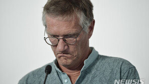 스웨덴 이제서야 “집단면역, 전염병 못 막아”