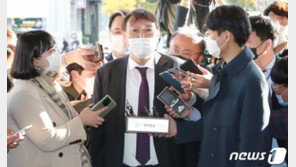 측근 모인 대전 찾은 윤석열 “등 두드려주러 왔다”…秋압박 속 메시지 주목