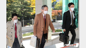 스가 취임후 첫 한일 국장 만났지만…日 “수용가능한 해법 내놔라”