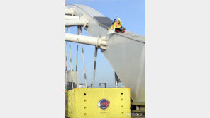 양화대교 아치서 또 농성한 50대…6시간만에 내려와