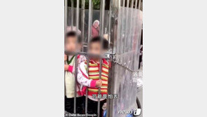 시장보는 사이 아이 잃을라 철창에 가둔 중국 부모…처벌은?